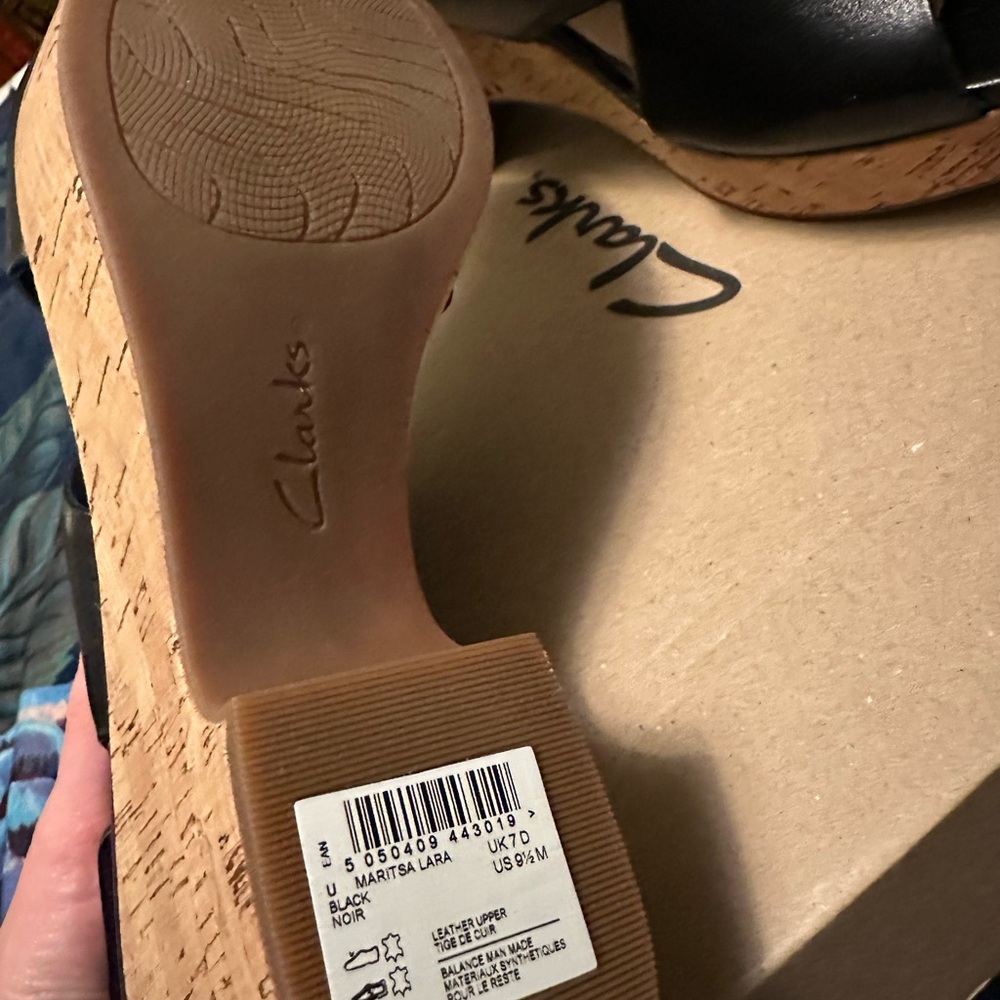 ☀️SUMMER SALE☀️ NWT Clarks Women's Elegant Black Sandals - Picture 6 of 6